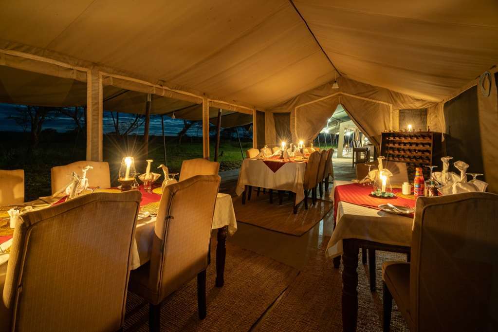 Karibu Camps And Lodges Sametu Camp Serengeti Robanda Εστιατόριο φωτογραφία